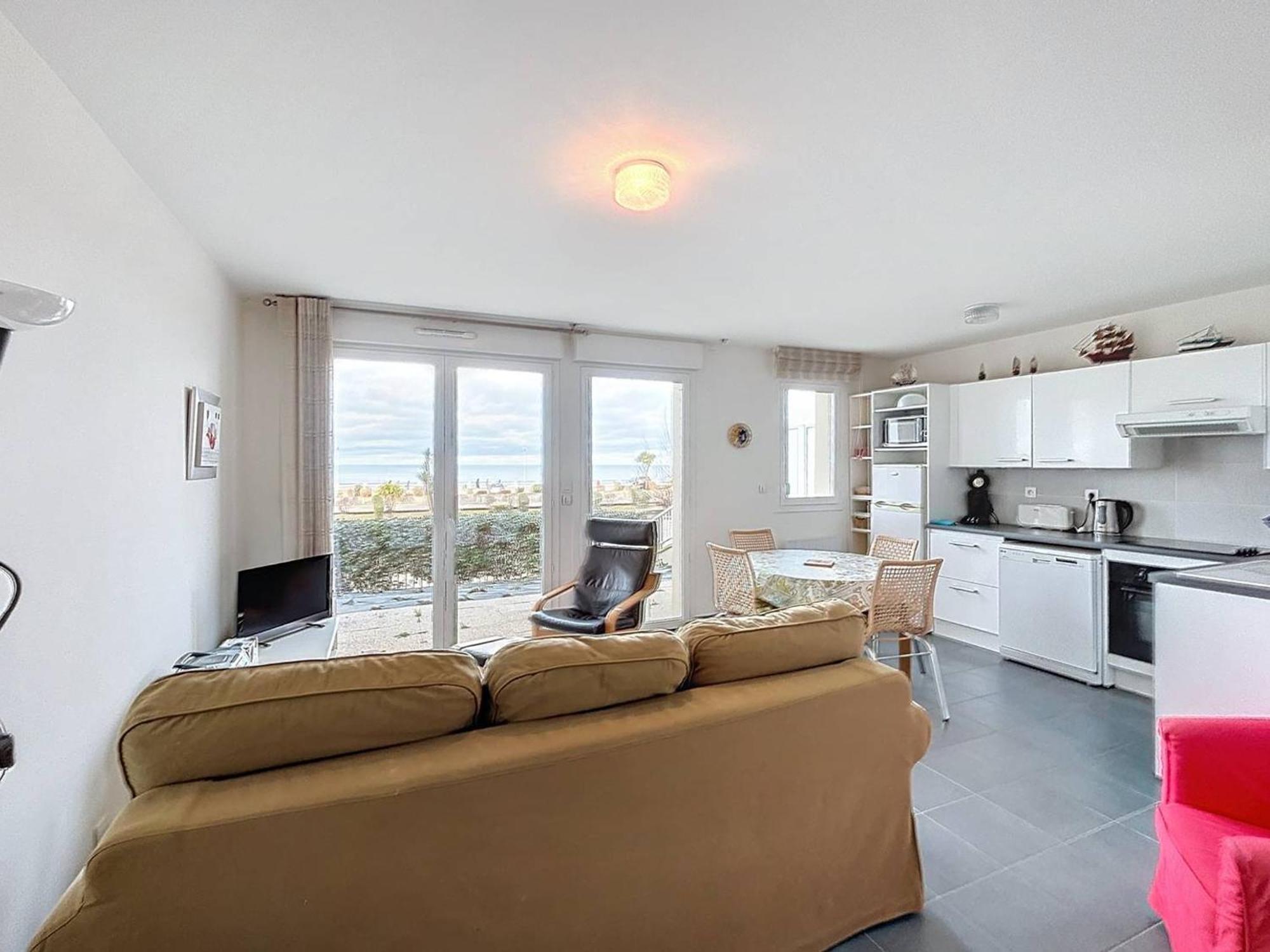 Appartement Rez-De-Jardin, Front De Mer, 4 Pers, Calme, Wifi Gratuit - Fr-1-465-46 Merville-Franceville-Plage Luaran gambar